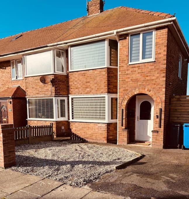 Poulton-le-Fylde Ggs Holiday Let מראה חיצוני תמונה